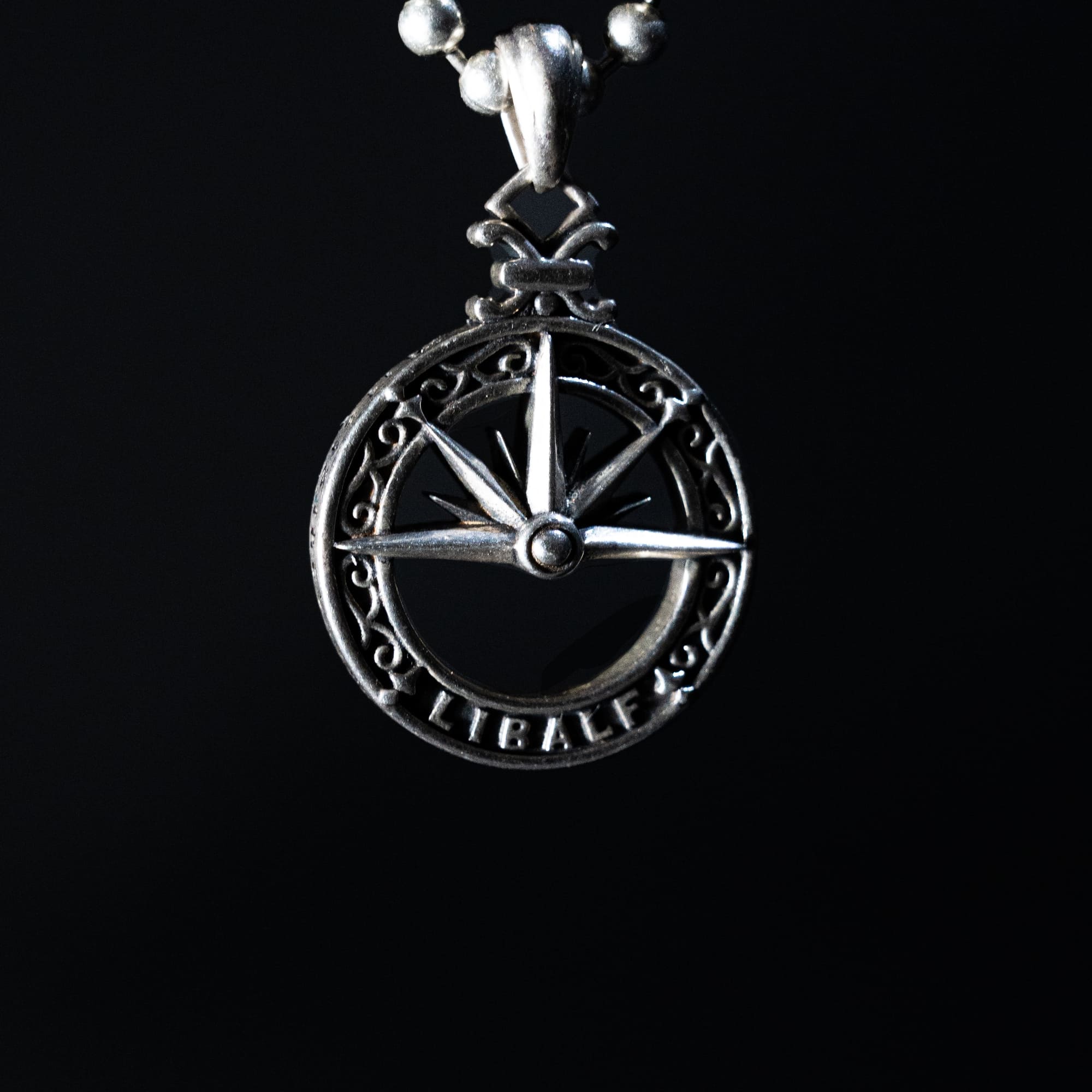 LIBALF SILVER NECKLACE - SOLID CROWN